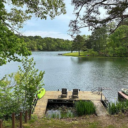 Renovated Lakefront Escape With Private Dock And Deck! ベラ・ビスタ エクステリア 写真