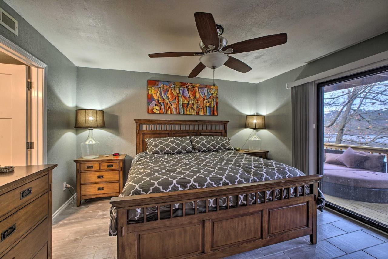 Renovated Lakefront Escape With Private Dock And Deck! ベラ・ビスタ エクステリア 写真