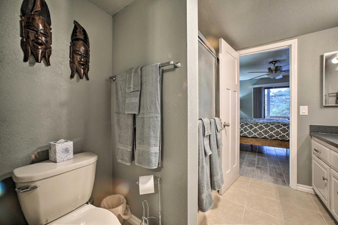 Renovated Lakefront Escape With Private Dock And Deck! ベラ・ビスタ エクステリア 写真