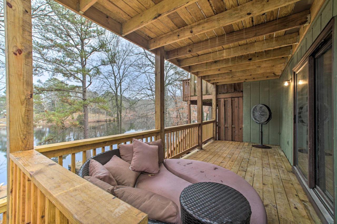 Renovated Lakefront Escape With Private Dock And Deck! ベラ・ビスタ エクステリア 写真