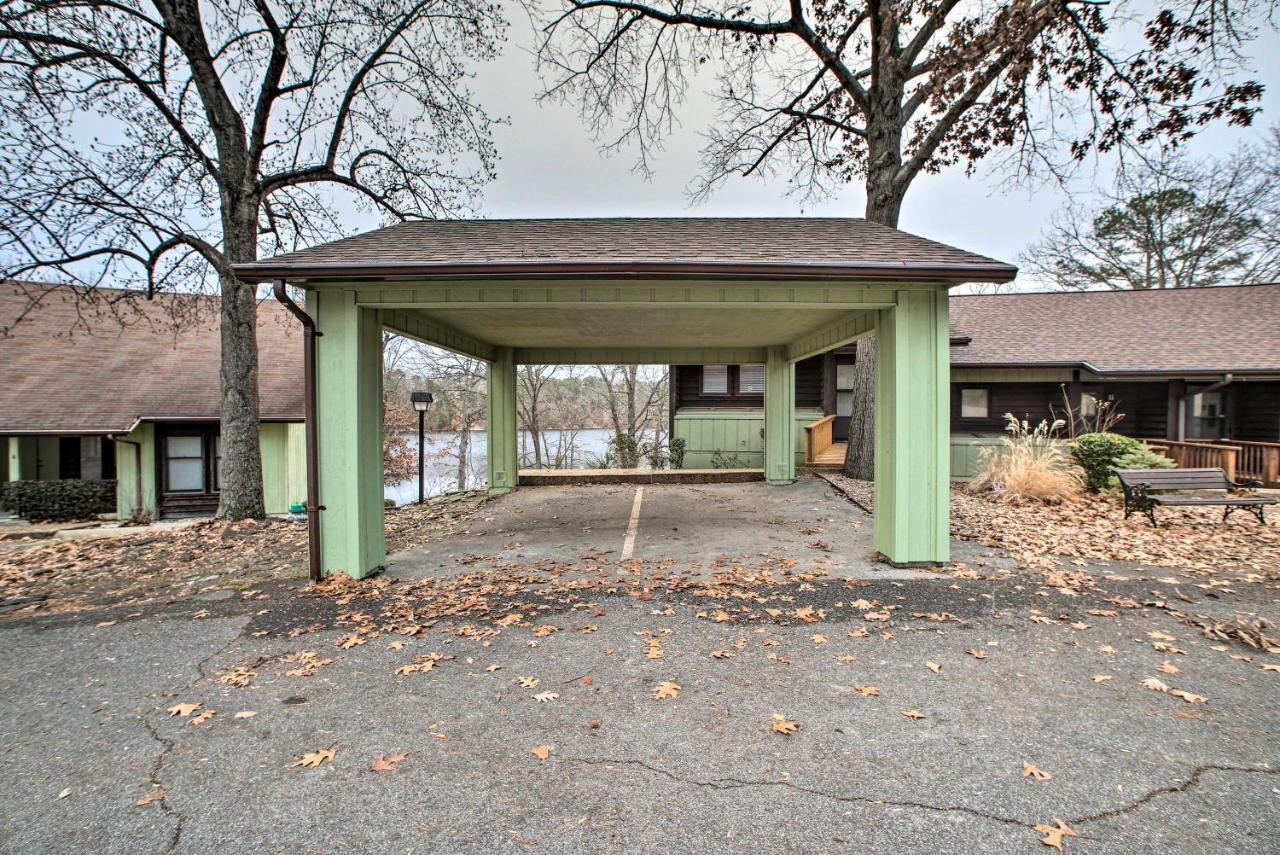Renovated Lakefront Escape With Private Dock And Deck! ベラ・ビスタ エクステリア 写真
